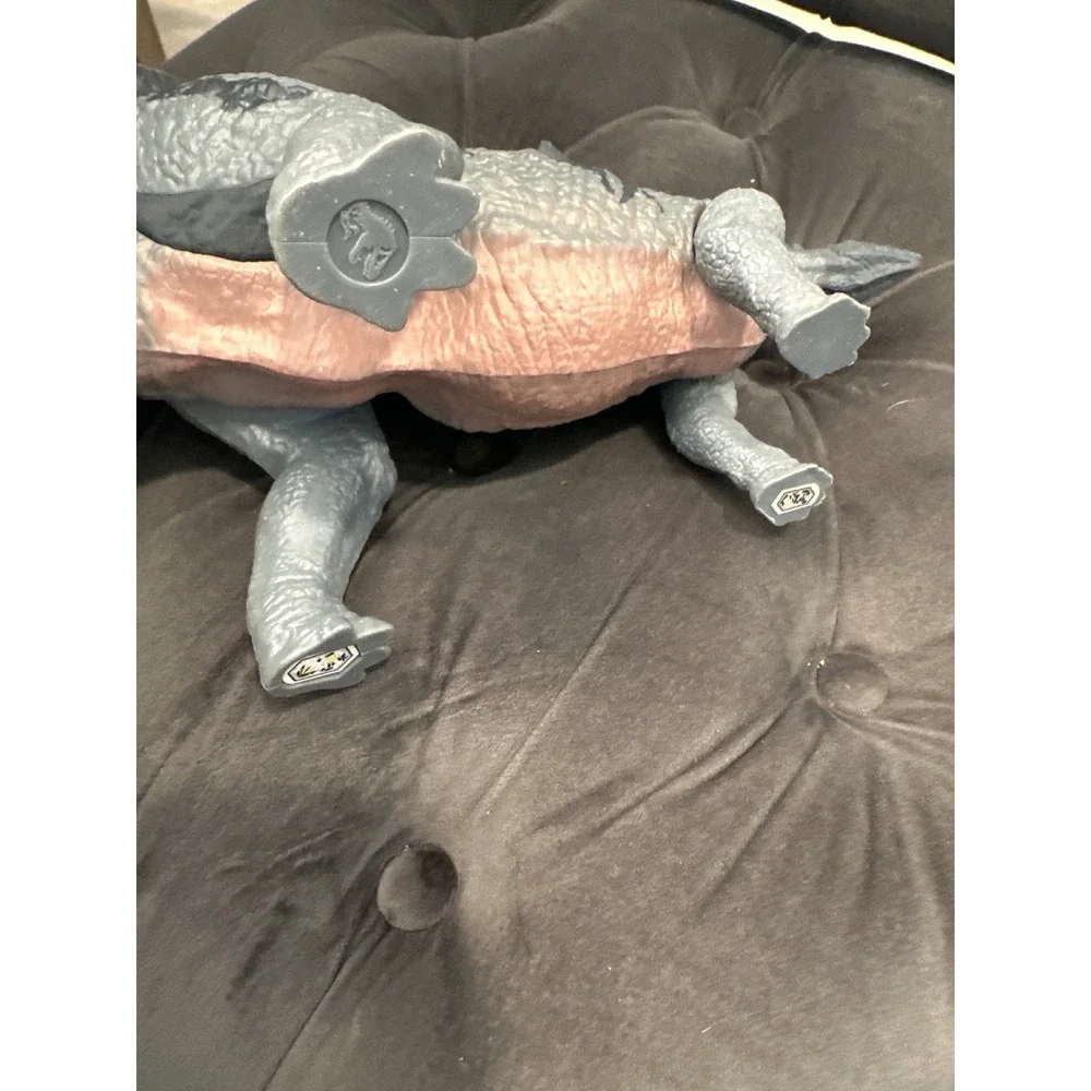 Jurassic World 2017 Stegosaurus Dinosaur Action attack Figure Toy movable joints - Picture 5 of 6